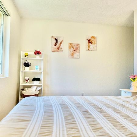 Besa Homestay Near Beach And Seatac Airport - Shared Bathroom With Max 2 Guests Des Moines Exterior foto